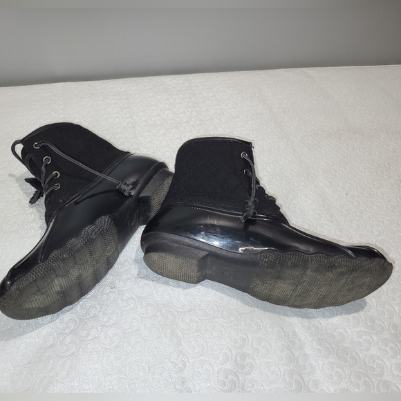 Women's Seven7 Duck Boots - Picture 5 of 7